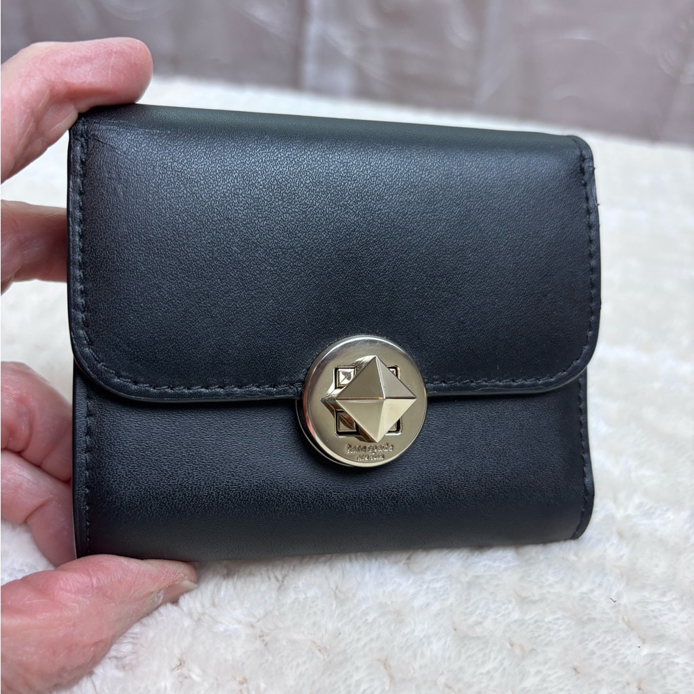 Kate Spade Audrey Small Black Leather        Tri-fold Wallet